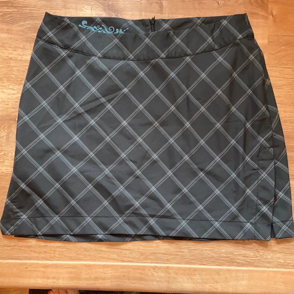 Zoic women’s skirt